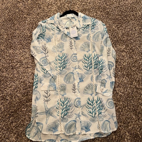 blue island Dresses & Skirts - blue island White Tunic with Blue Seashell Sketch Print